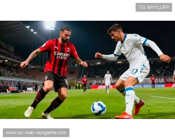 AC米兰中场断球反击,莱奥推射洞穿对手球门 AC米兰中场断球反击,莱奥推射洞穿对手球门